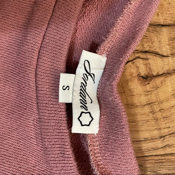 Jordann Pink Distressed Sweatshirt with graphic “always late” - Picture 10 of 13